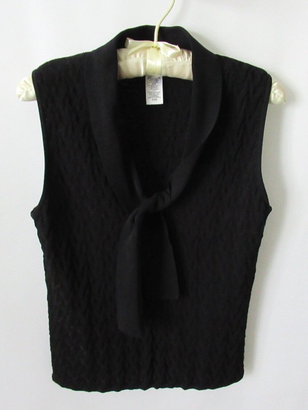 Jones New York black V-neck ties collar sleeveless sweater *Sz M*